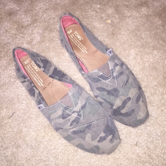 Camo Tom's!!!