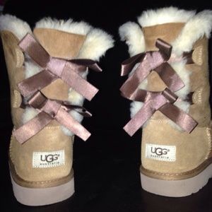UGG Chestnut Bailey Bow