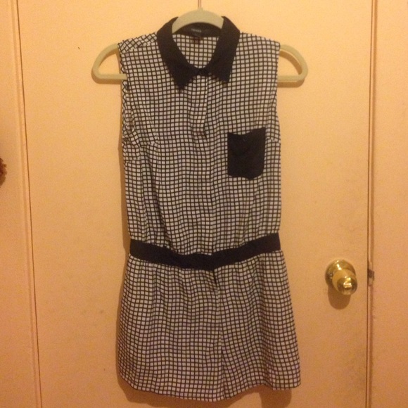 F21 Black and White Squares Romper ▪️▫️▪️▫️