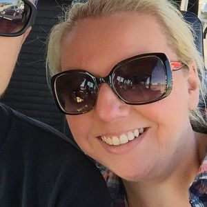 Meet your Posher, Sandra