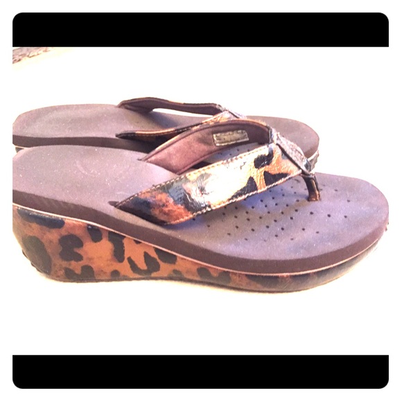 ‼️sold‼️Leopard Flip Flops