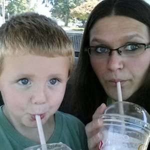 Meet your Posher, April