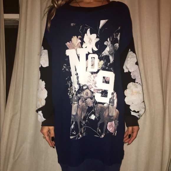 England Collage Roadtrip Sweater Wildfox