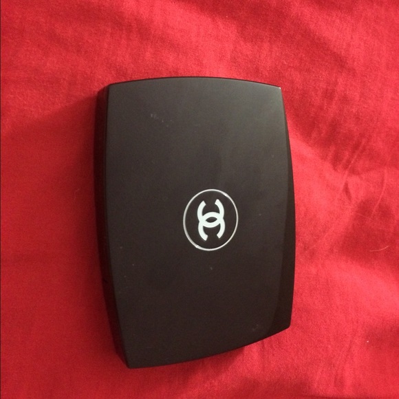 Chanel Collection Essentielle De Chanel