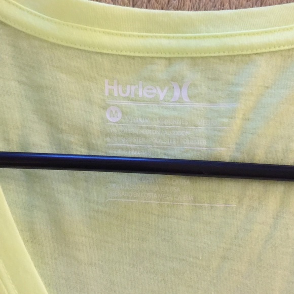Hurley T-shirt - Picture 2 of 2