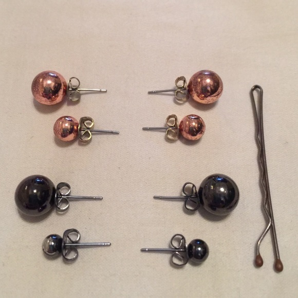 🎉PICK ANY 3 DEAL🎉Never worn earrings.