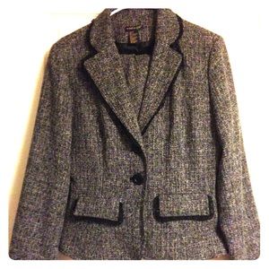 Women's suite with matching mid calf length skirt