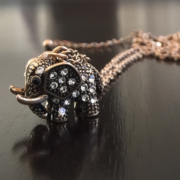 Elephant pendant/necklace