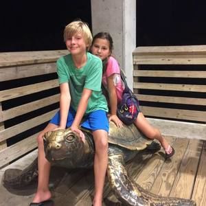 Meet your Posher, Carrie