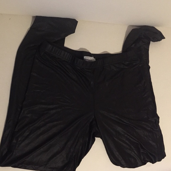 Liquid leggings