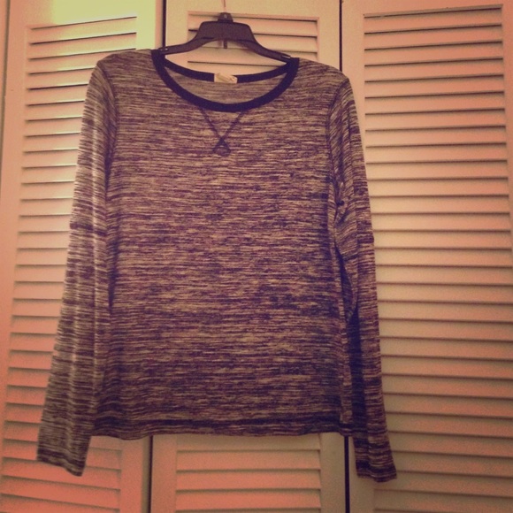 Converse Gray/Black Shirt