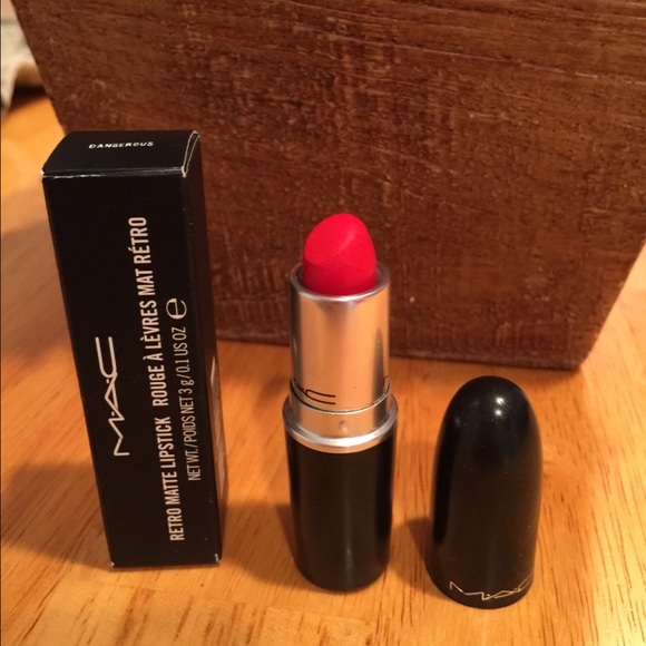 Mac Dangerous lipstick