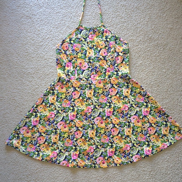 🚫SOLD on Ⓜ️ercari🚫 Floral Halter Skater Dress