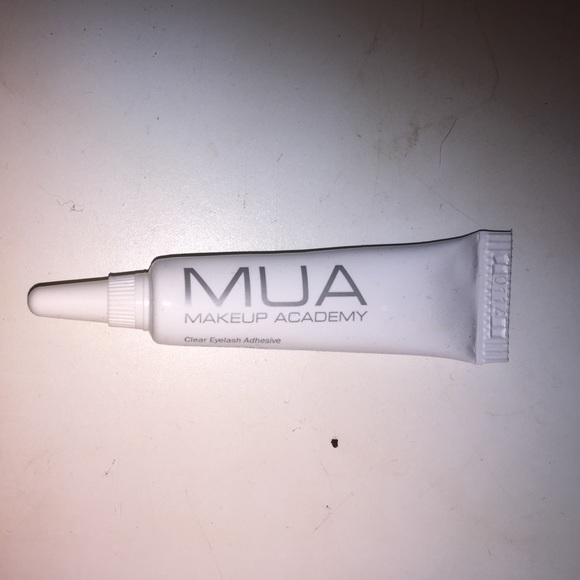 fake eyelash glue