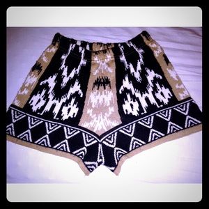 Tribal Print Knit Shorts