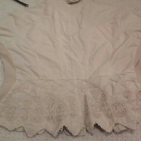 Shirt - Picture 4 of 4