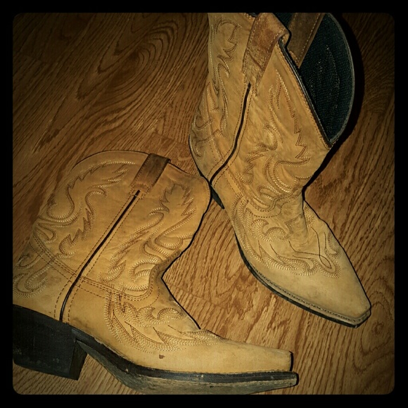 Women' cowboy boots
