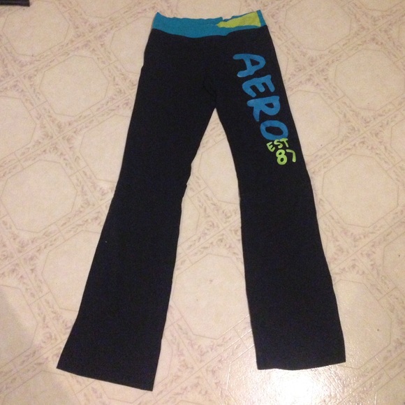 Aeropostale yoga pants. Medium.