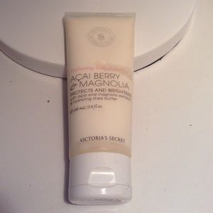 Victoria's Secret Hydrating Body Lotion