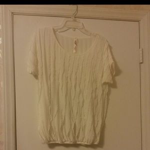 Nwot Ruffled top