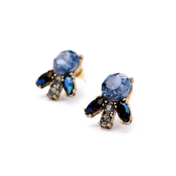 Cecilia Stud Earrings