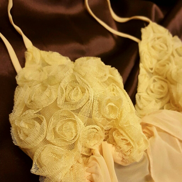 VALENTIN DAY Romantic yellow night wear - Picture 2 of 4