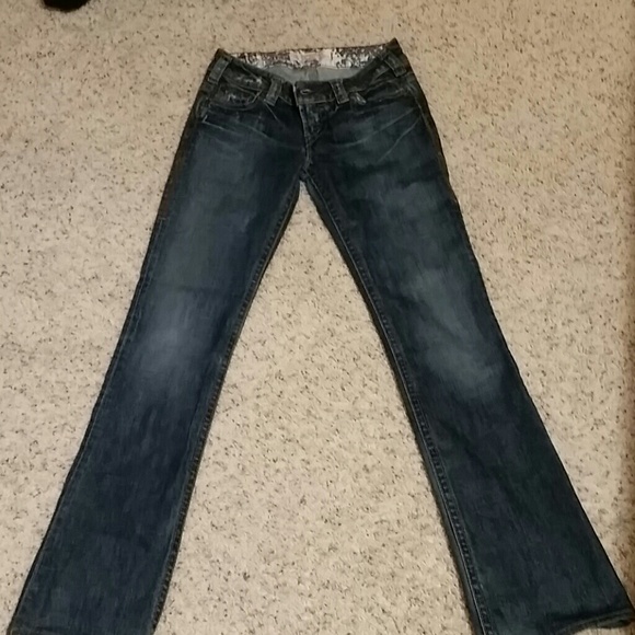 Boot cut jeans