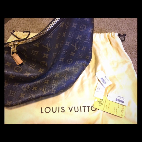SOLD!!! *Authentic*Louis Vuitton Sully MM Monogram