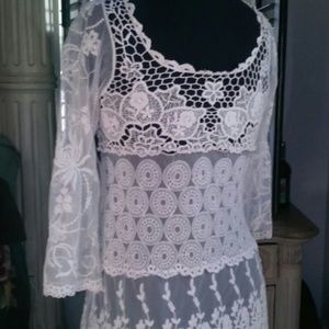 Very cute cream top