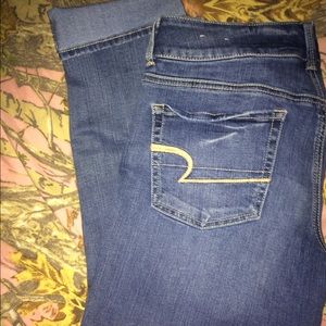 American eagle capris!