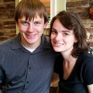 Meet your Posher, Alora