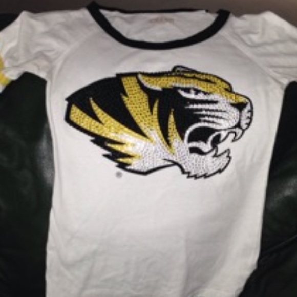 MU women's T-shirt size medium