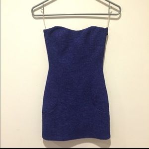 Flattering blue strapless dress with unique back