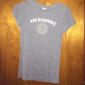 Abercrombie & Fitch Grey tshirt
