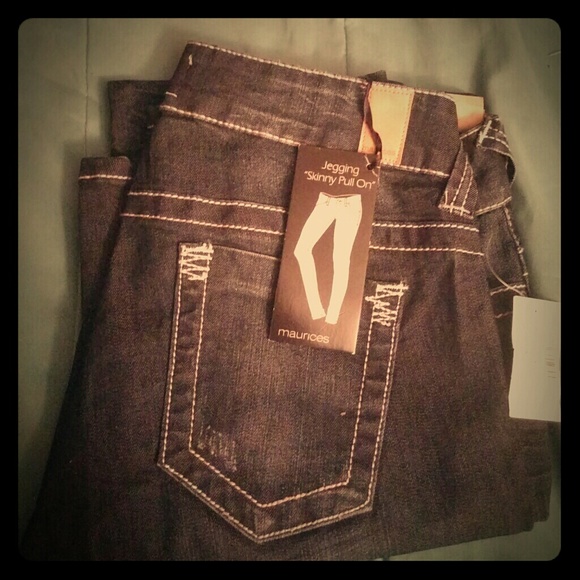 The Maurices jegging: cute stitching