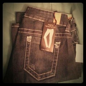 The Maurices jegging: cute stitching