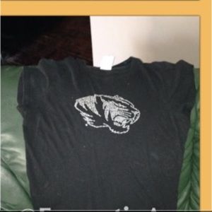 WOMENS black MU Size medium T-shirt