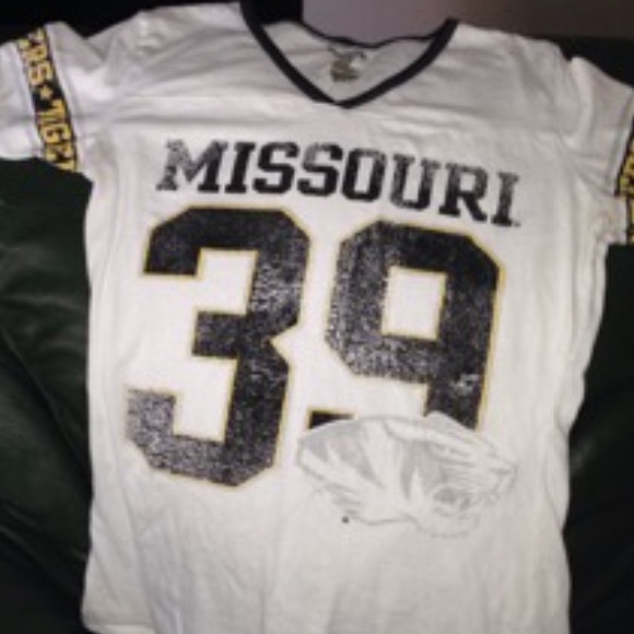WOMENS white MU T-shirt size medium
