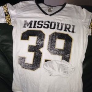 WOMENS white MU T-shirt size medium