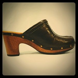 Clarks clogs NEVER WORN!