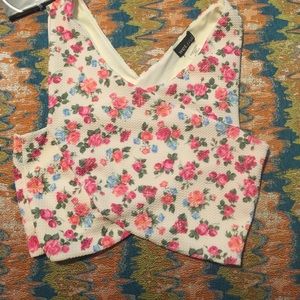 Cross body floral crop top 🏵