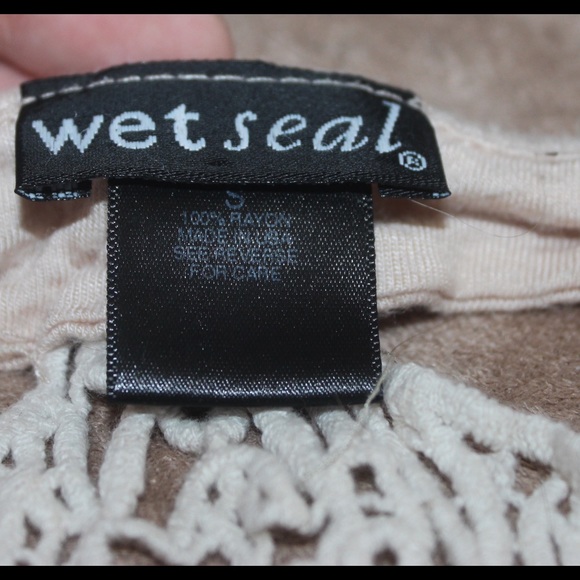 Wet seal tan shirt - Picture 3 of 3