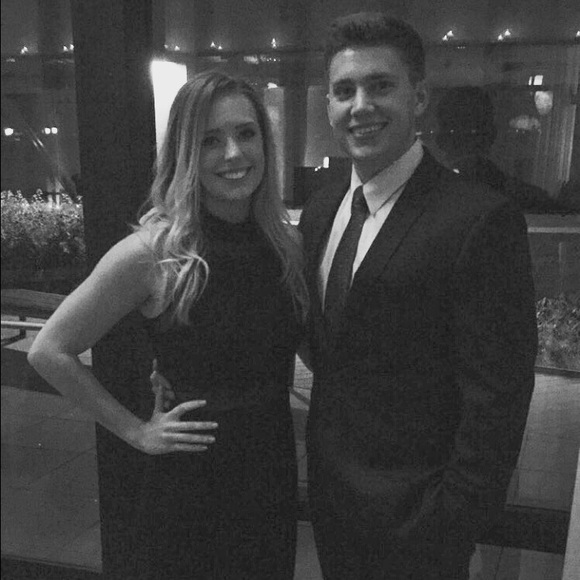 Meet your Posher! - Picture 2 of 5