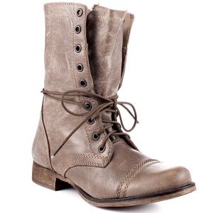 Steve Madden troopa boots in "stone"