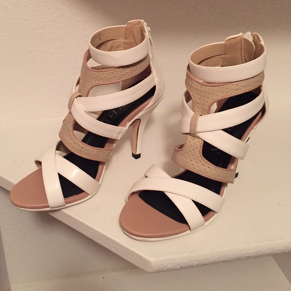 ShoeDazzle "Paper Fox" short heels