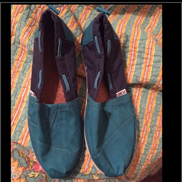 Toms