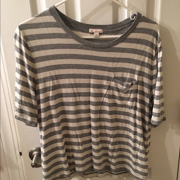 Gap striped t-shirt SM || soft + stretchy