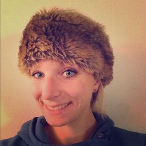 🍁 Host pick! 🍂❄️Faux fur headband/ ear warmer