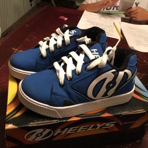 Heelys shoes for youth