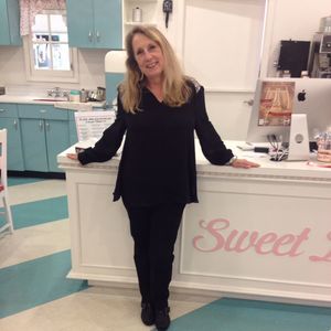 Meet your Posher, Shirley